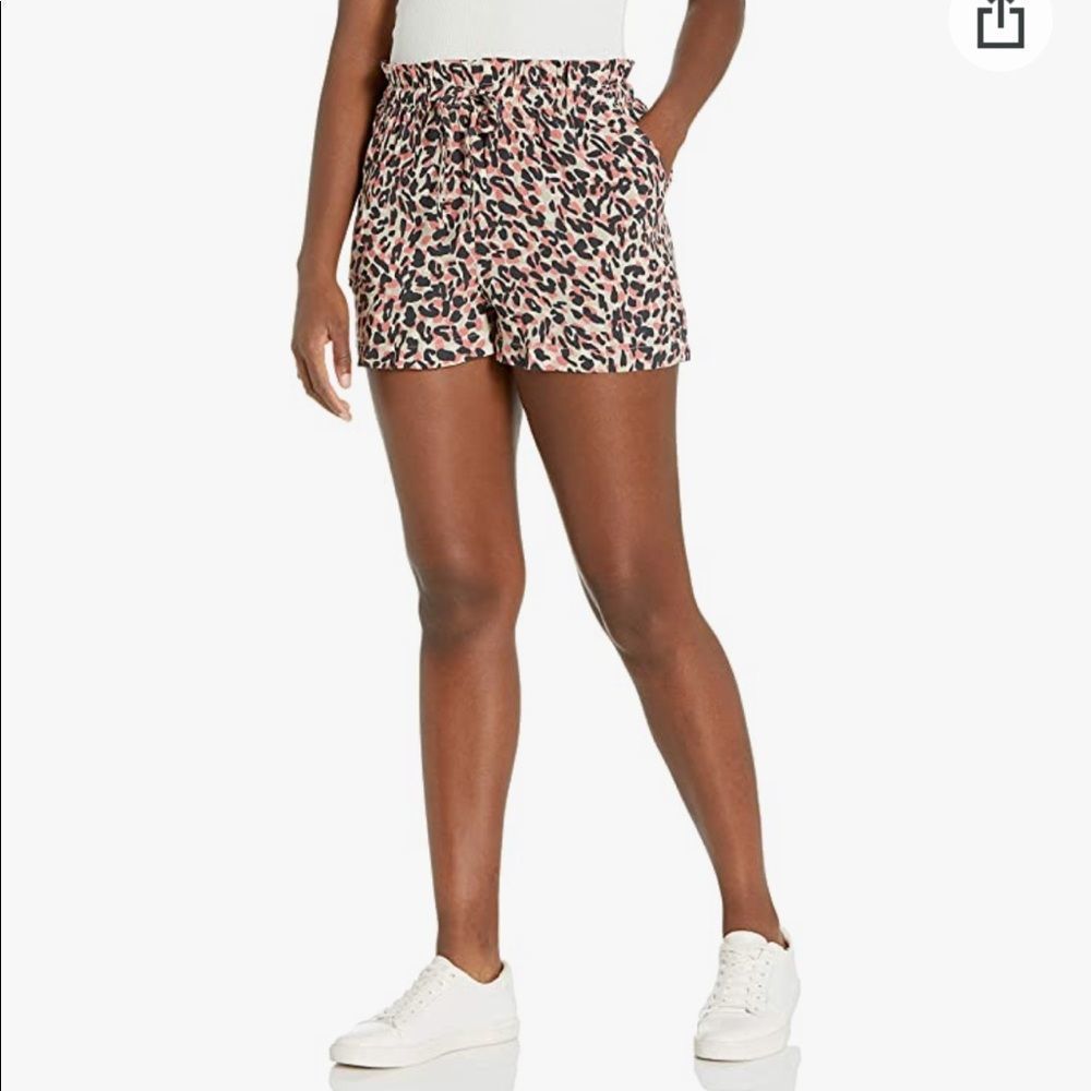 Monrow | Paper Bag Shorts in Leopard Print